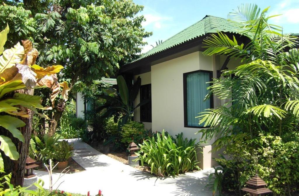 Rawai Boutique Resort Phuket Bagian luar foto